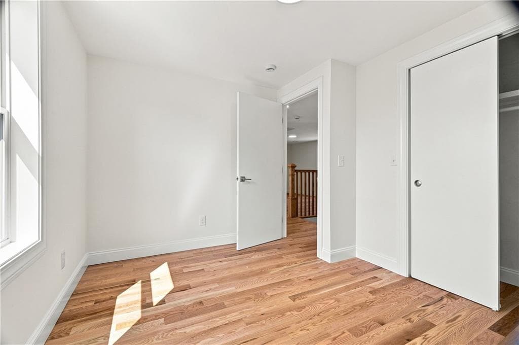 38 Winsor Street photo 5