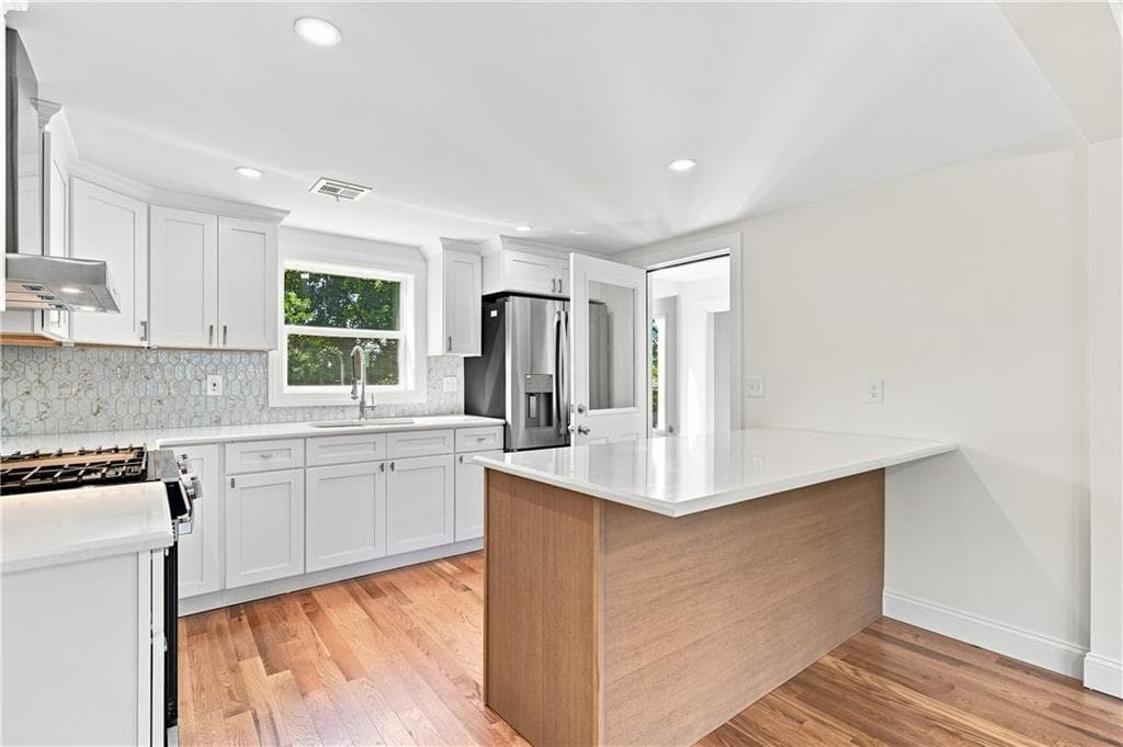 38 Winsor Street photo 24
