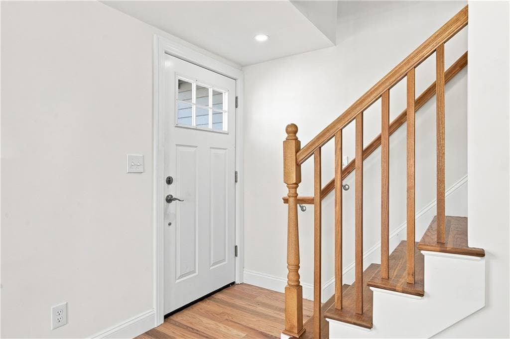 38 Winsor Street photo 19