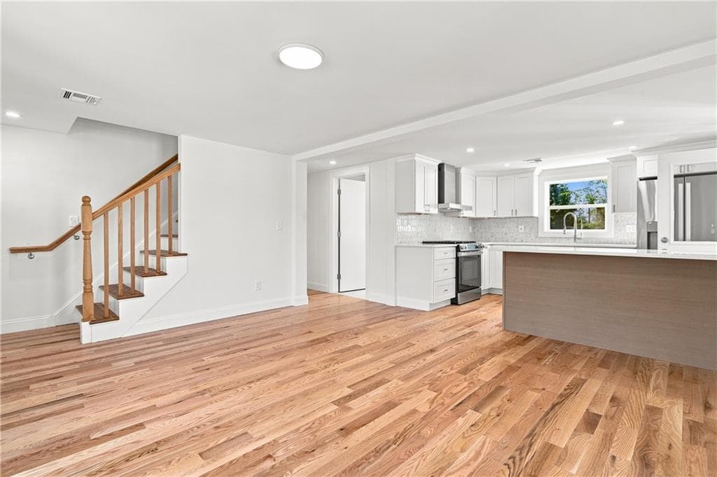 38 Winsor Street photo 21