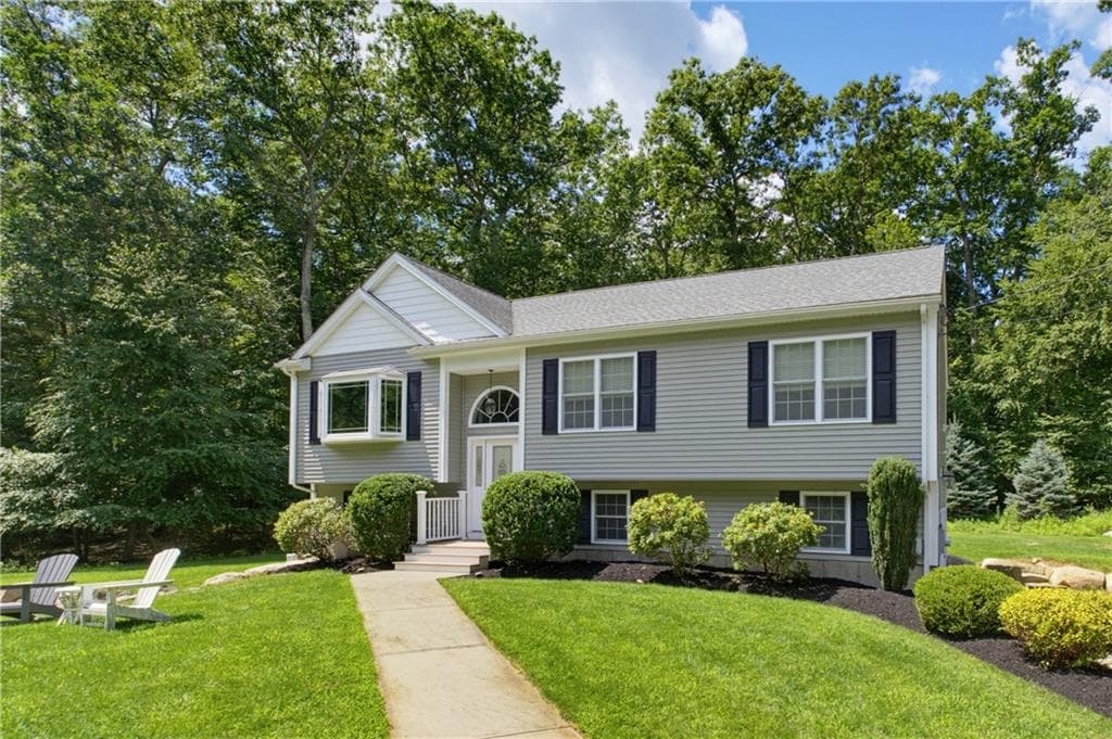102 Bramble Bush Road