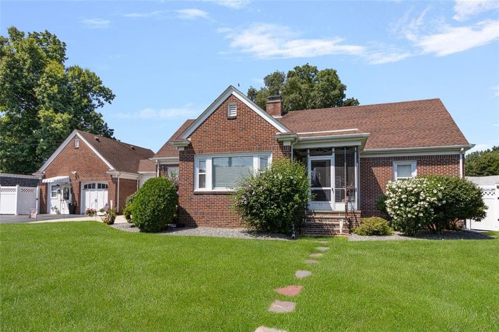 1770 Atwood Avenue photo 3