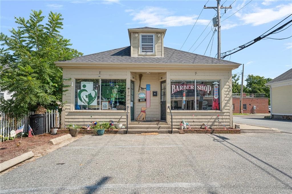 181 183 Danielson Pike photo 2