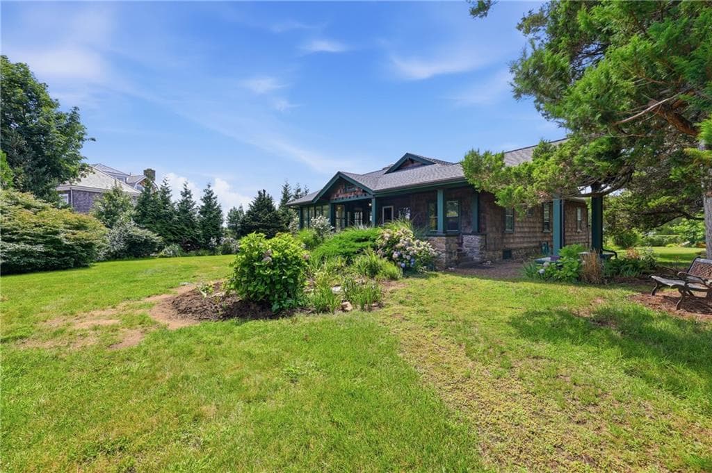 14 Wood Avenue photo 5