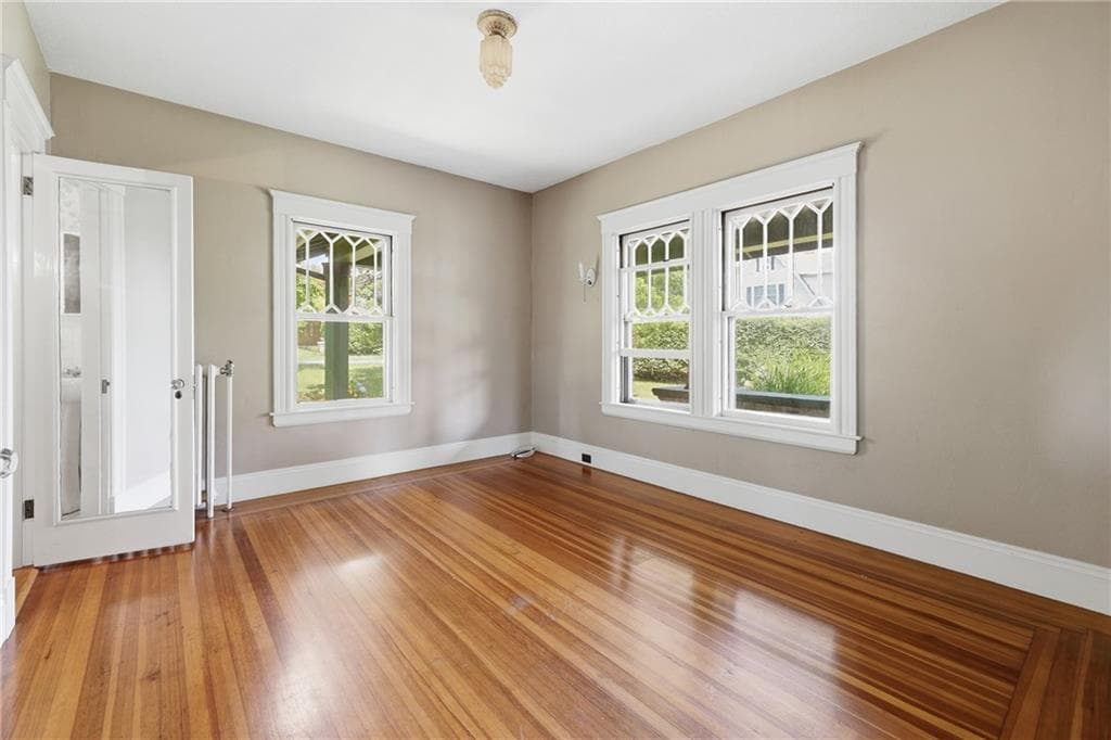 14 Wood Avenue photo 34