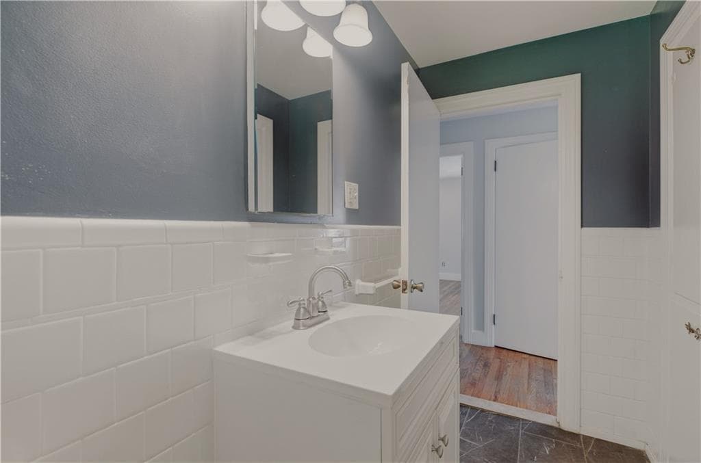 Single Family Residence at 26 West Lawn Avenue, Pawtucket, photo 17 of 26