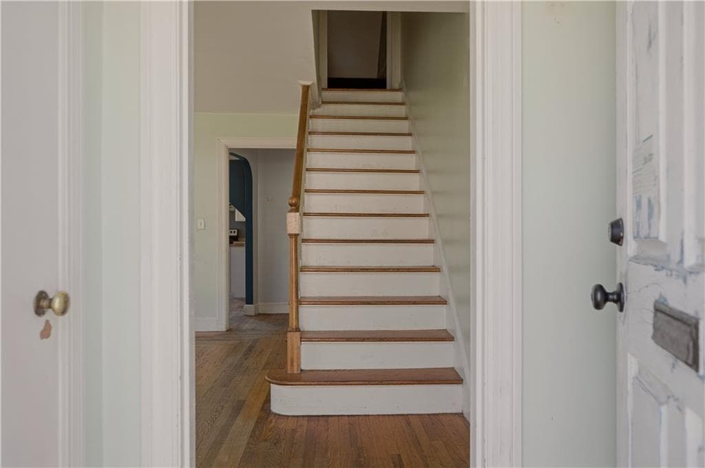 Single Family Residence at 26 West Lawn Avenue, Pawtucket, photo 3 of 26