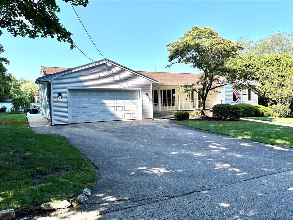 55 Nightingale Avenue photo 3