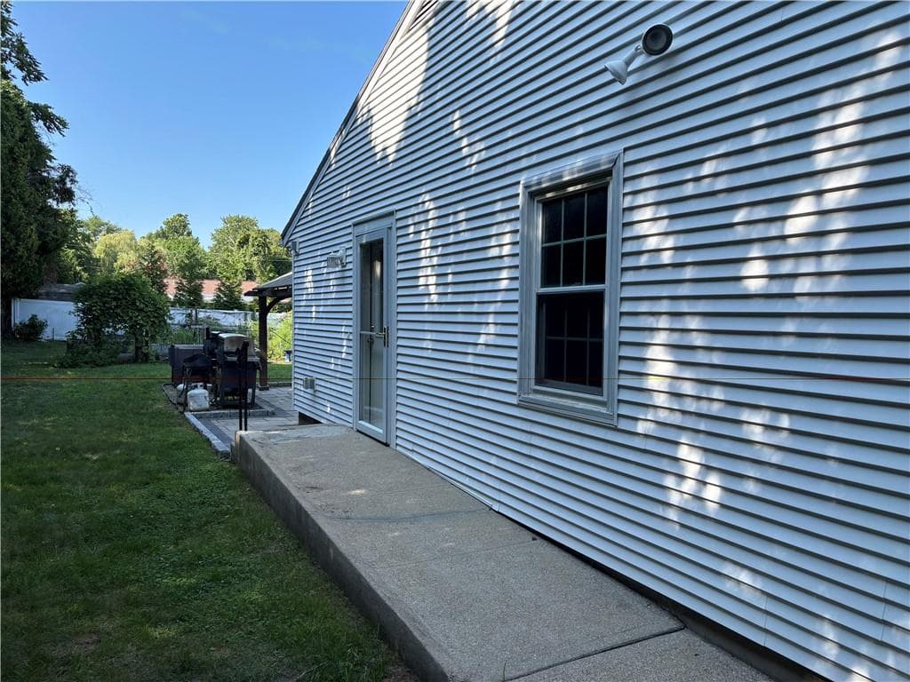 55 Nightingale Avenue photo 4