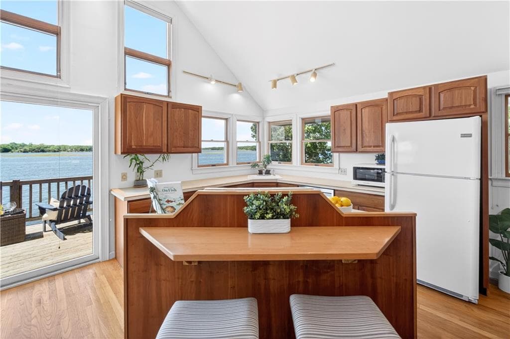 63 Teed Avenue photo 10