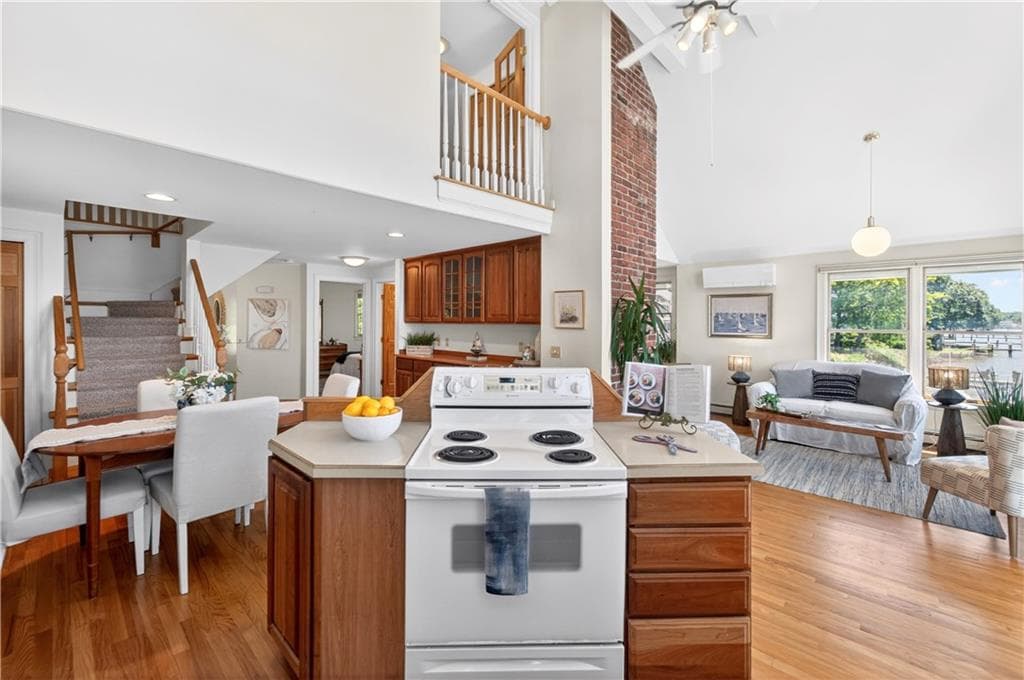 63 Teed Avenue photo 11