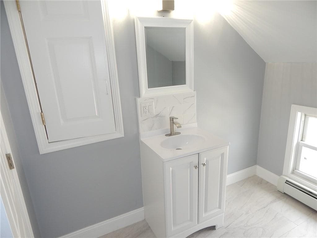 52 Hillwood Street photo 26