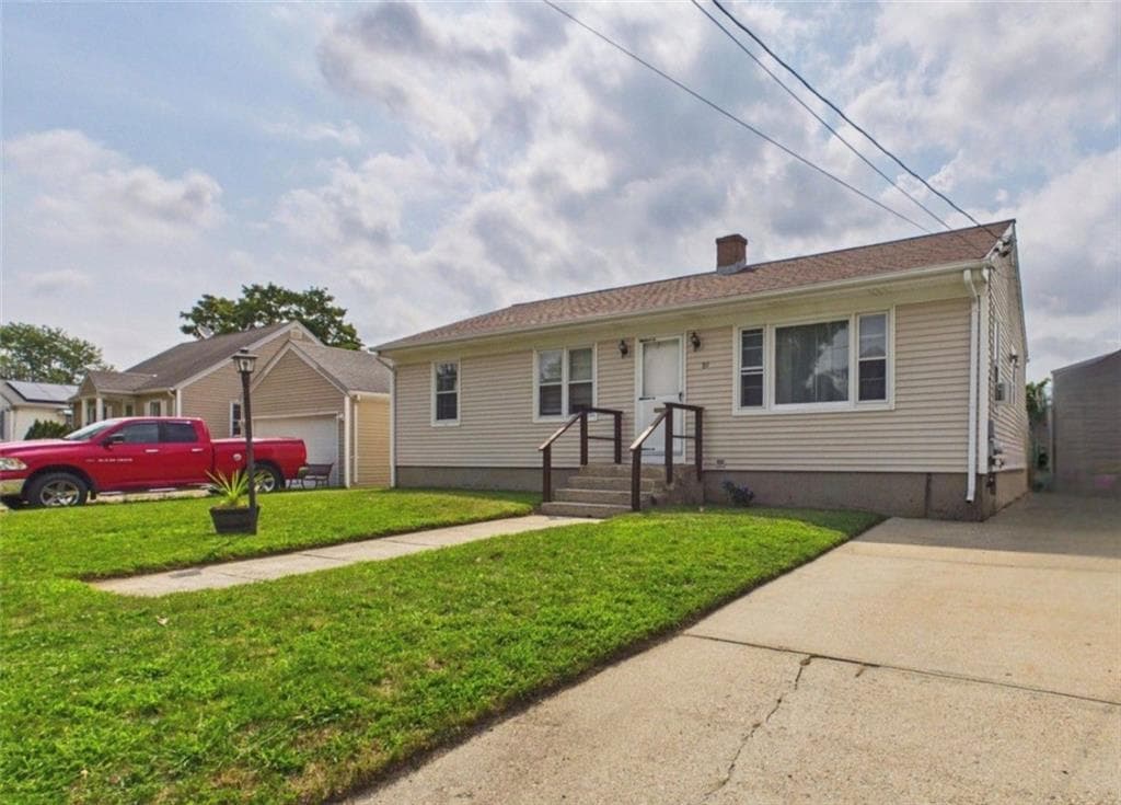 89 Sharon Street photo 2