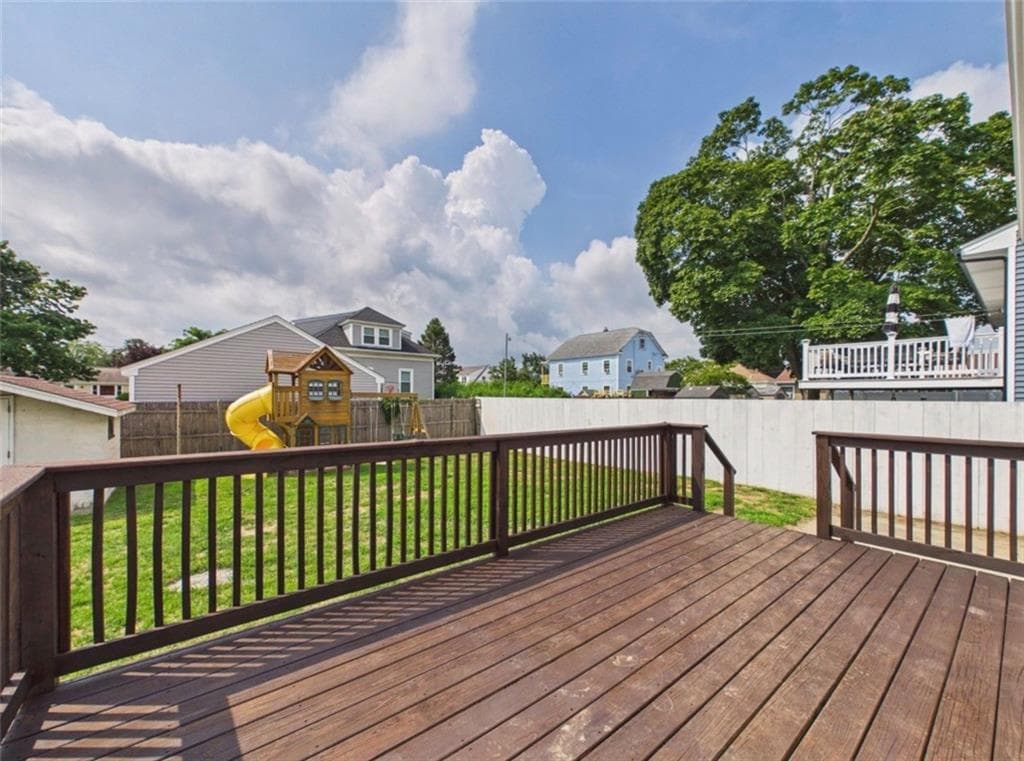 89 Sharon Street photo 5