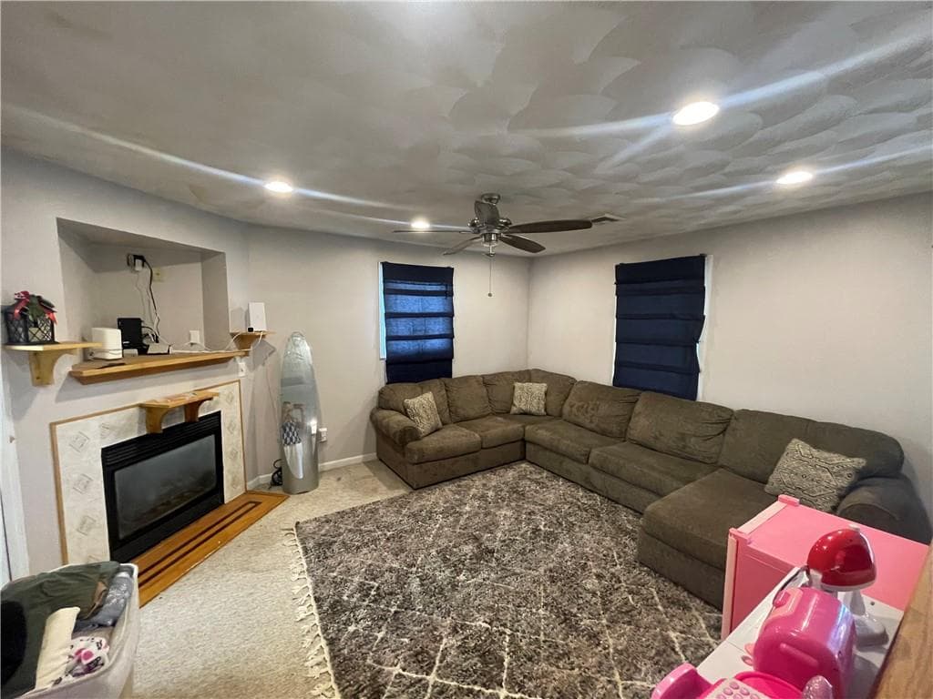 Single Family Residence at 210 Pinecrest Drive, Pawtucket, photo 16 of 29