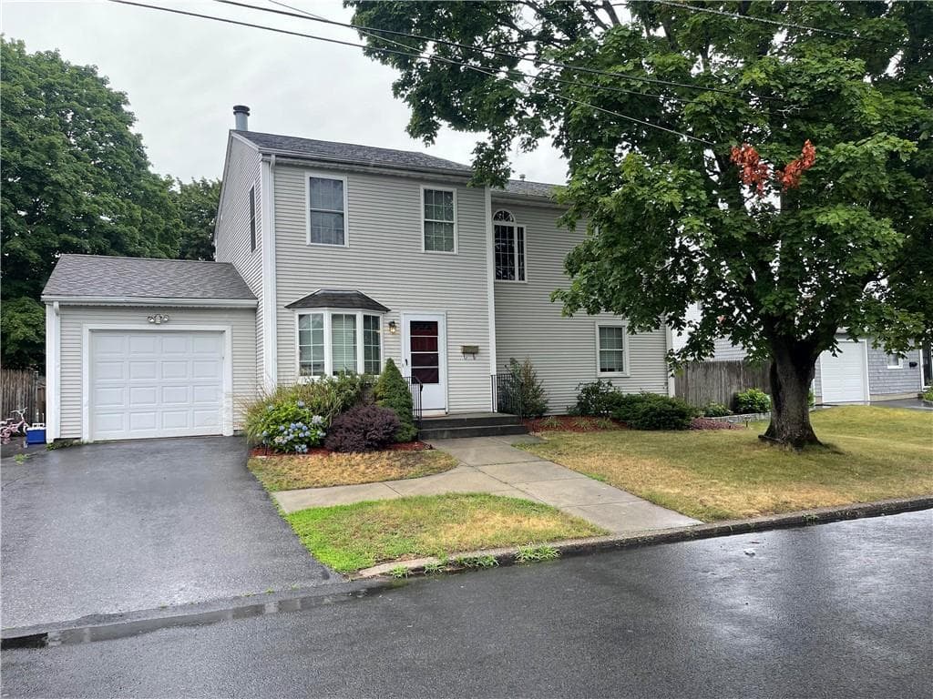 210 Pinecrest Drive