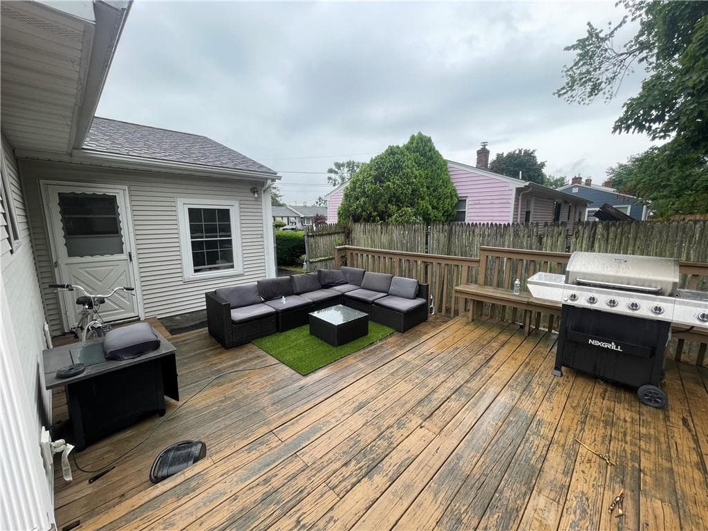 Single Family Residence at 210 Pinecrest Drive, Pawtucket, photo 24 of 29