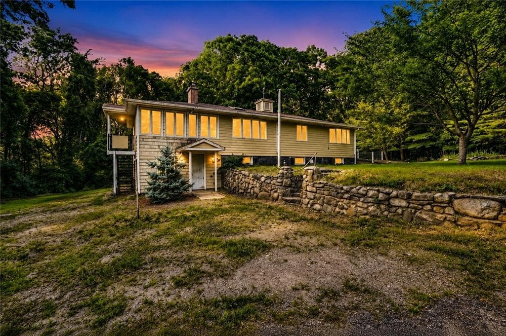 20 Colonial Village Road