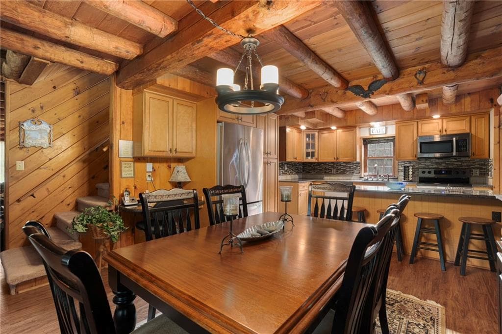 572 Green Hill Beach Road photo 16