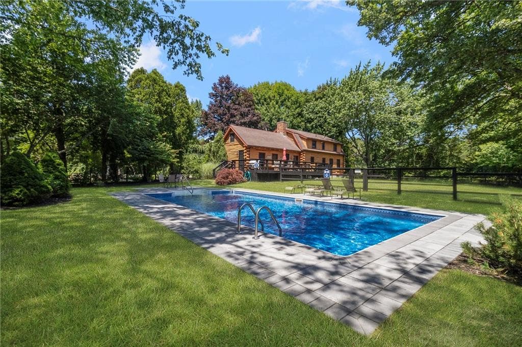 572 Green Hill Beach Road photo 7