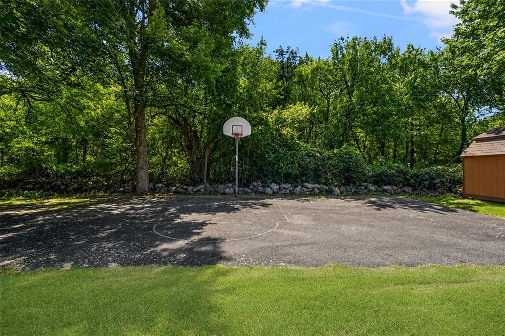 572 Green Hill Beach Road photo 49