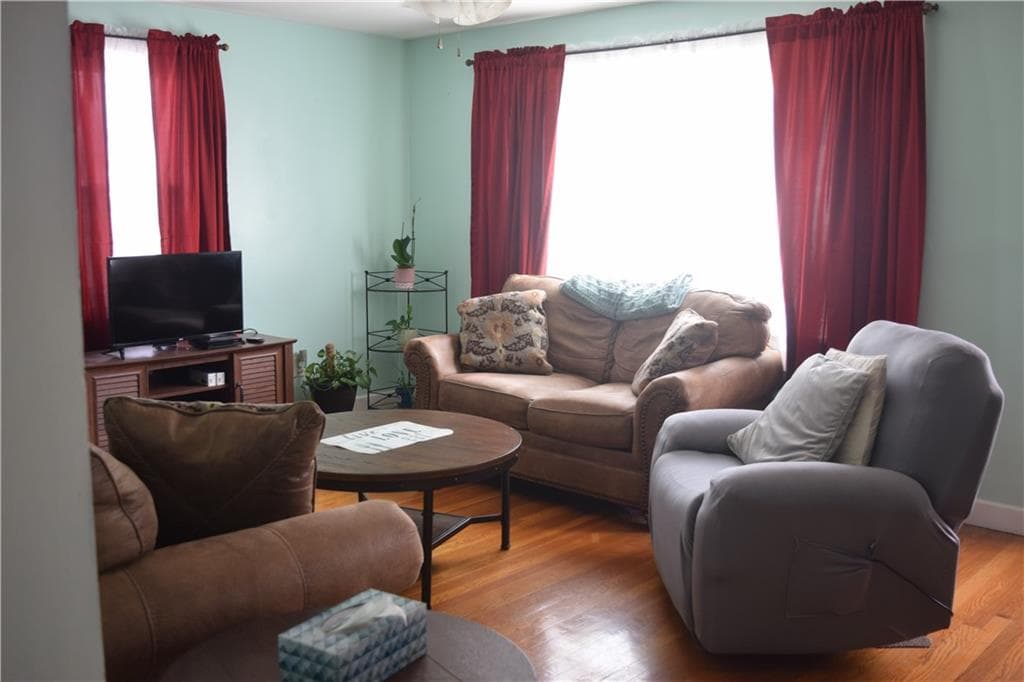 Single Family Residence at 80 Martin Street, Pawtucket, photo 4 of 33