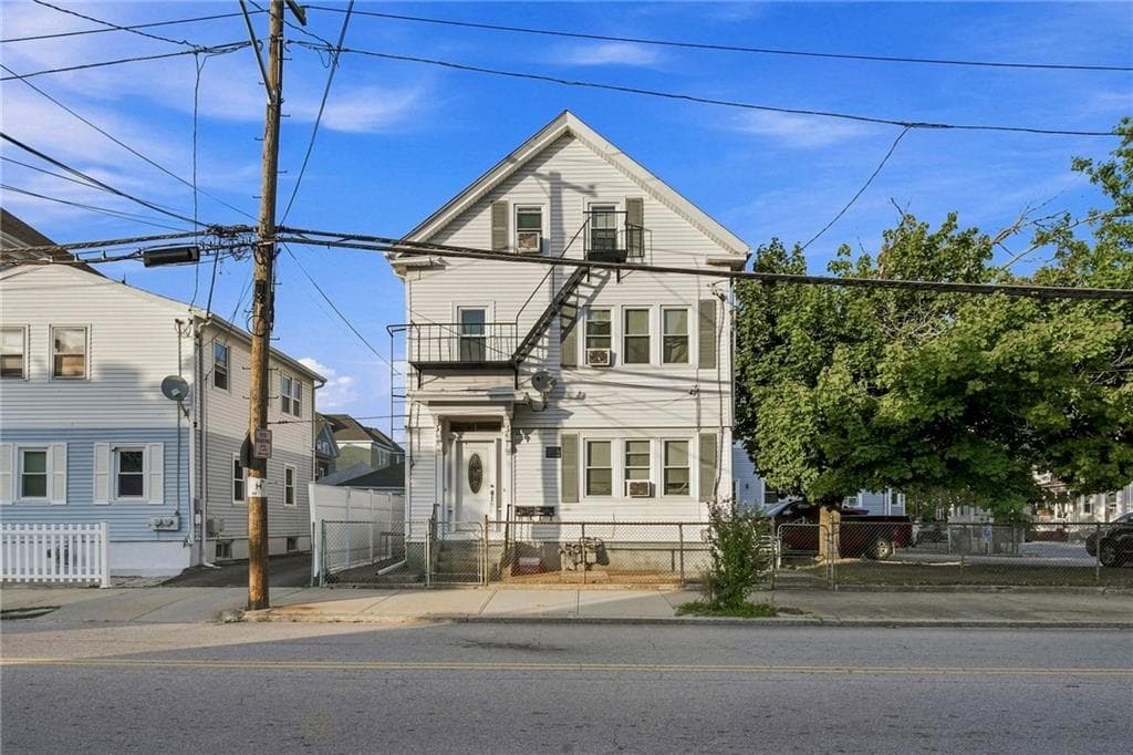 101 River Avenue
