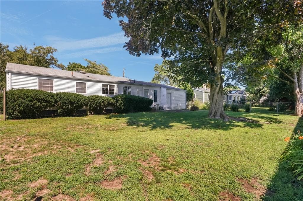74 Ticonderoga Drive photo 33