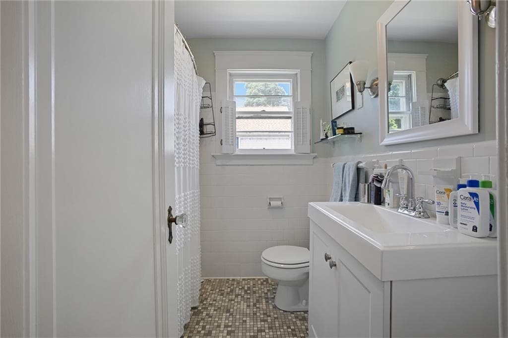 Single Family Residence at 56 Somerset Street, East Greenwich, photo 28 of 50