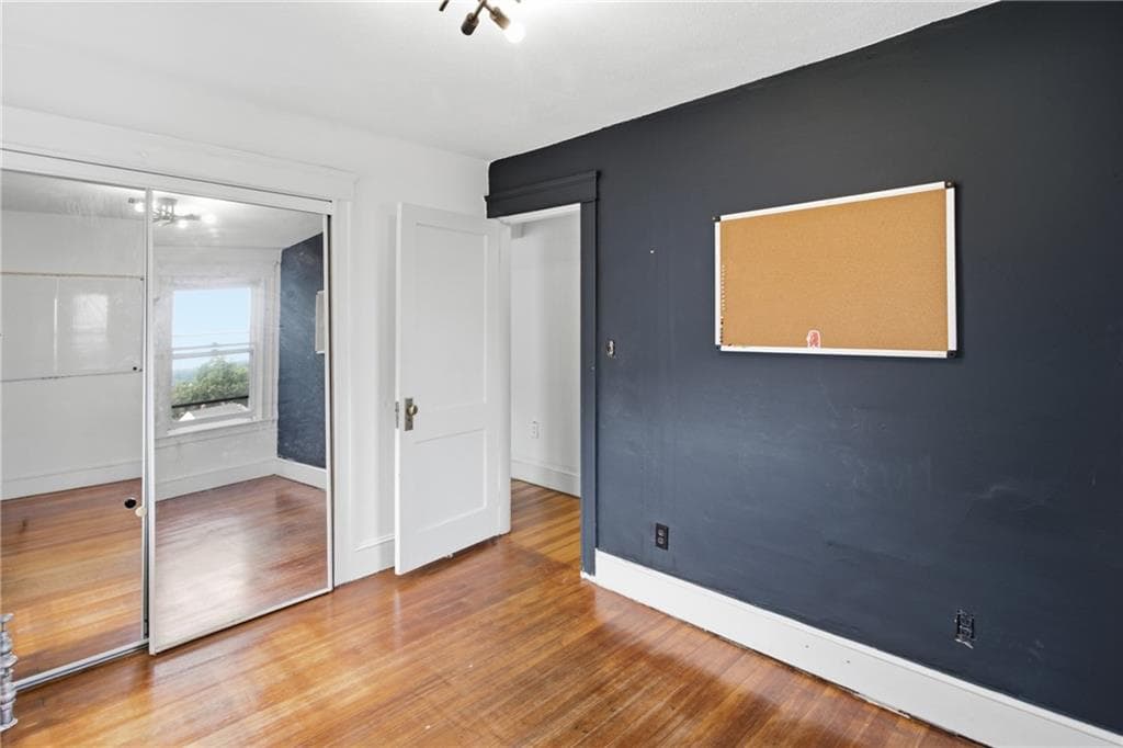43 Sunset Avenue photo 13