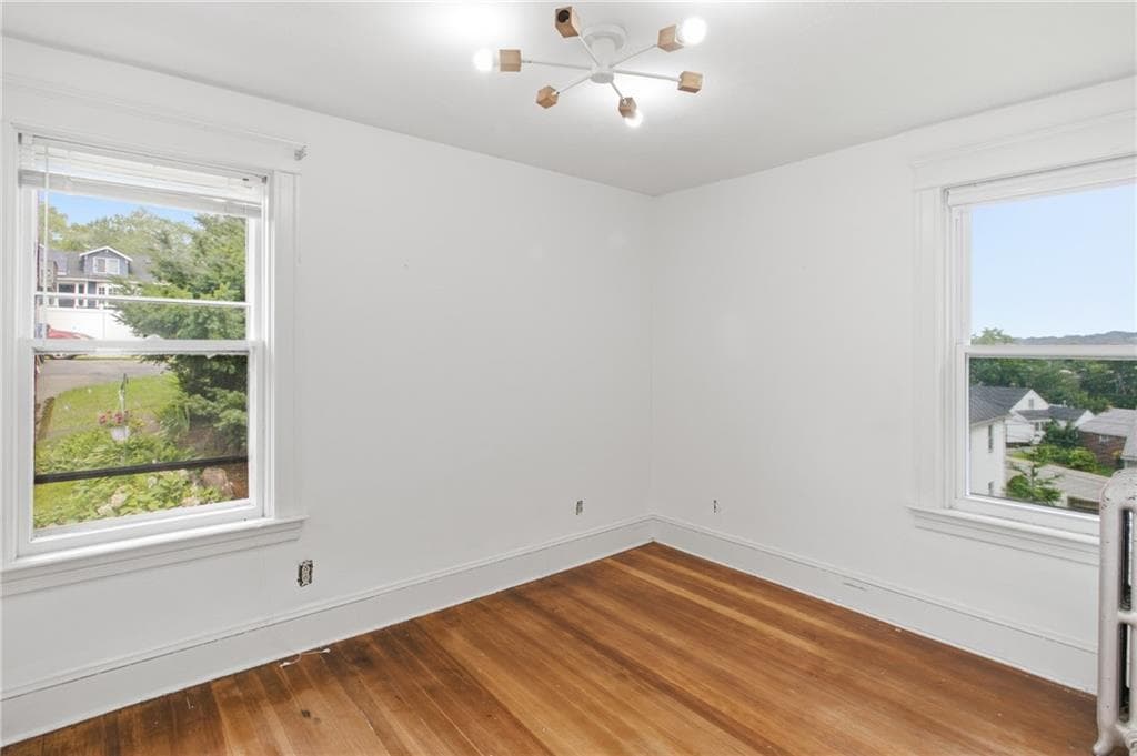 43 Sunset Avenue photo 16