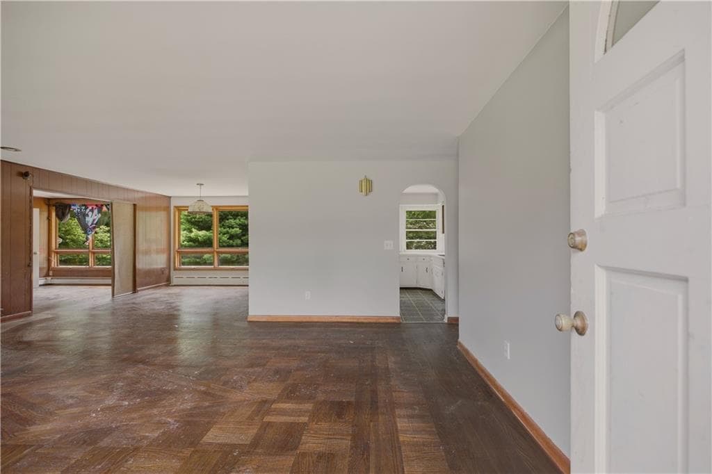 1639 Bulgarmarsh Road photo 16