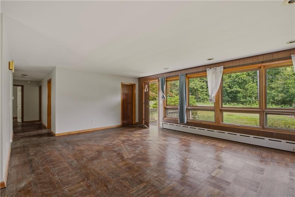 1639 Bulgarmarsh Road photo 7