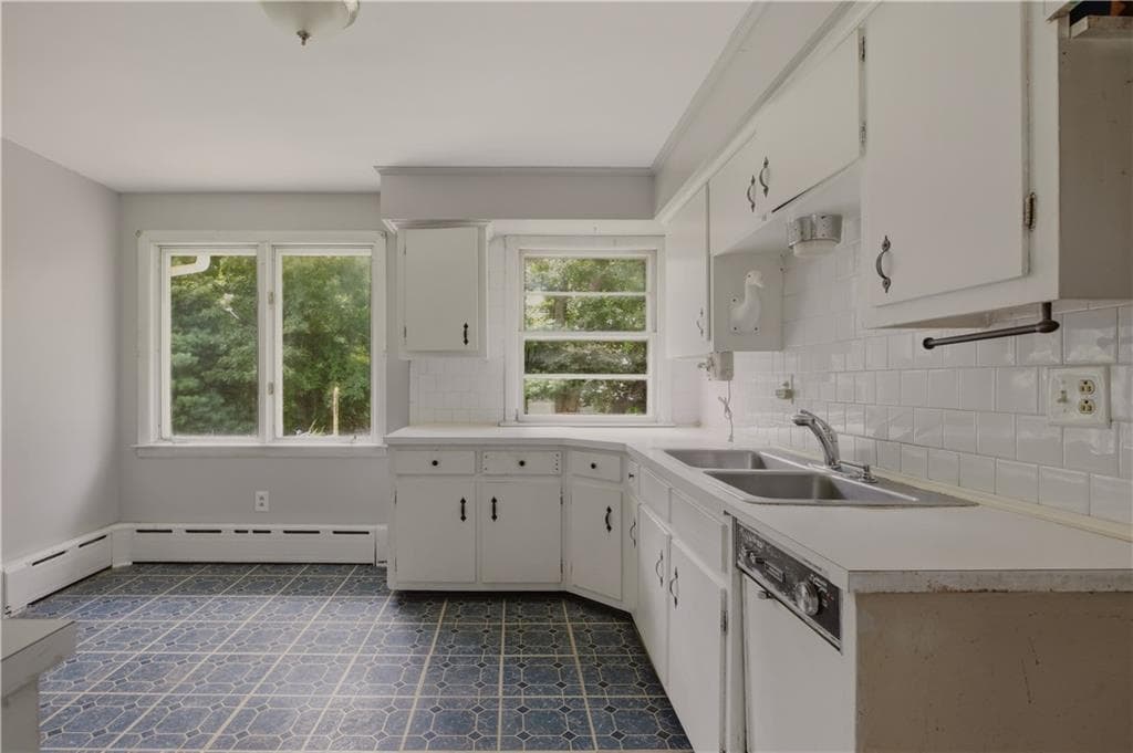 1639 Bulgarmarsh Road photo 4