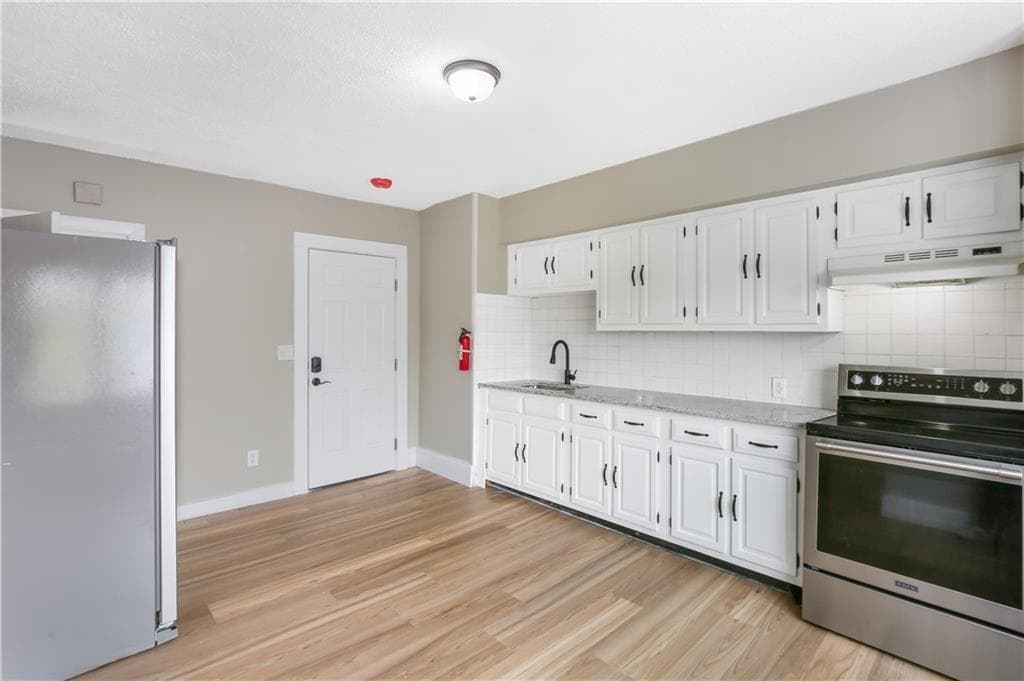 82 Pond Street photo 19