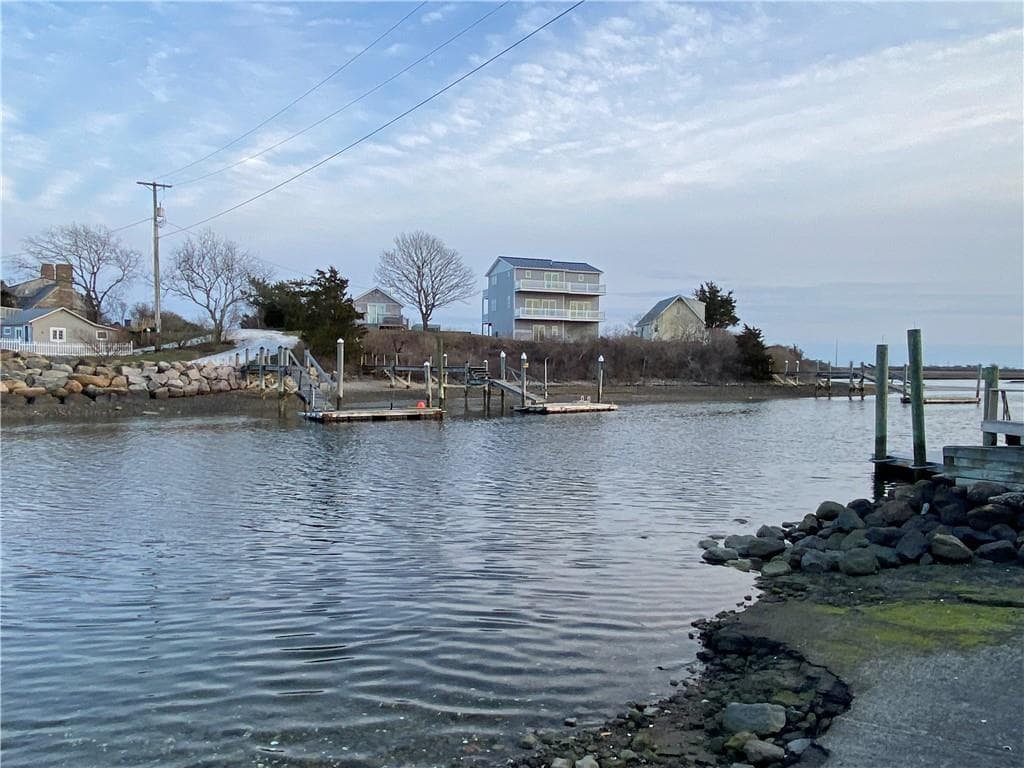Single Family Residence at 46 Sherman Road, South Kingstown, photo 17 of 19