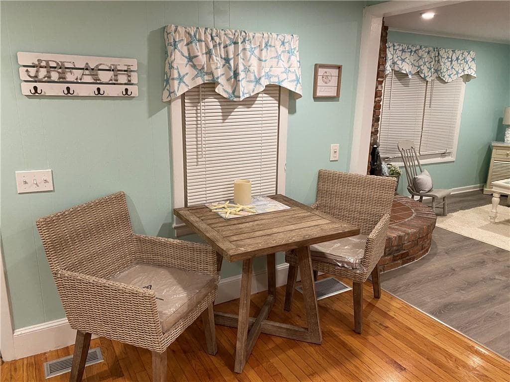 Single Family Residence at 46 Sherman Road, South Kingstown, photo 4 of 19