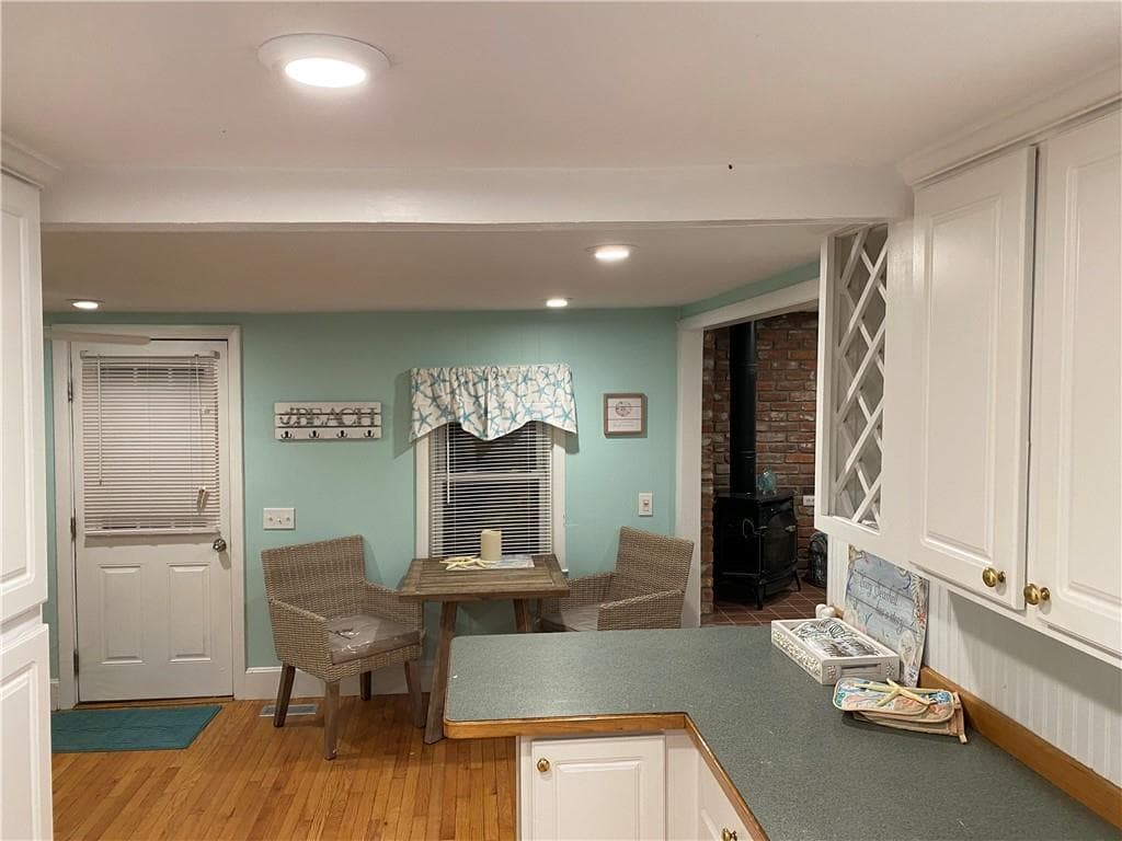 Single Family Residence at 46 Sherman Road, South Kingstown, photo 8 of 19