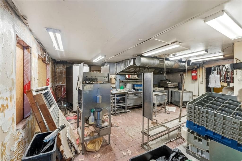 3376 Post Road photo 33