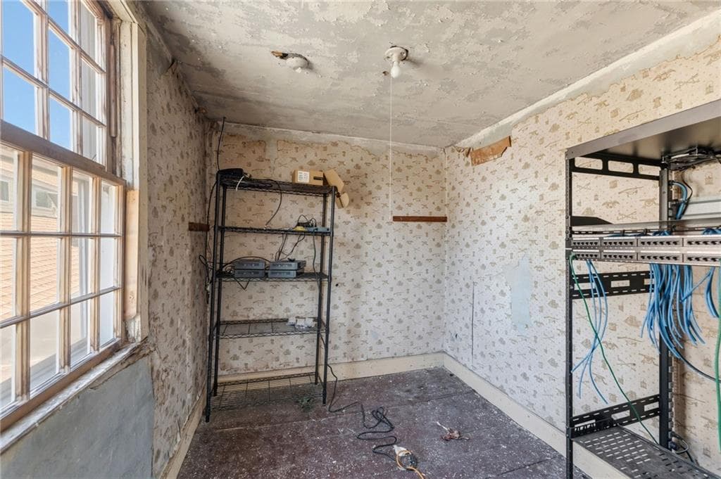 3376 Post Road photo 48