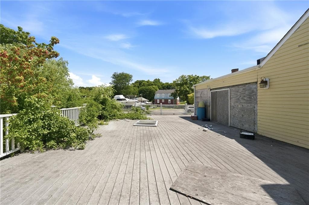 3376 Post Road photo 8