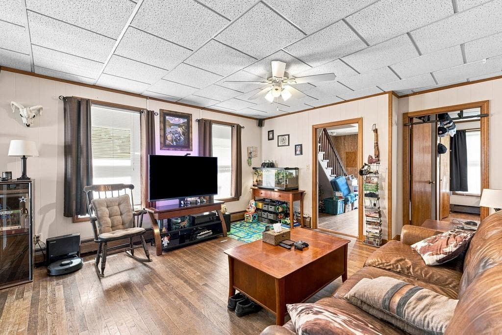 Multi Family at 228 Main Road, Tiverton, photo 10 of 34