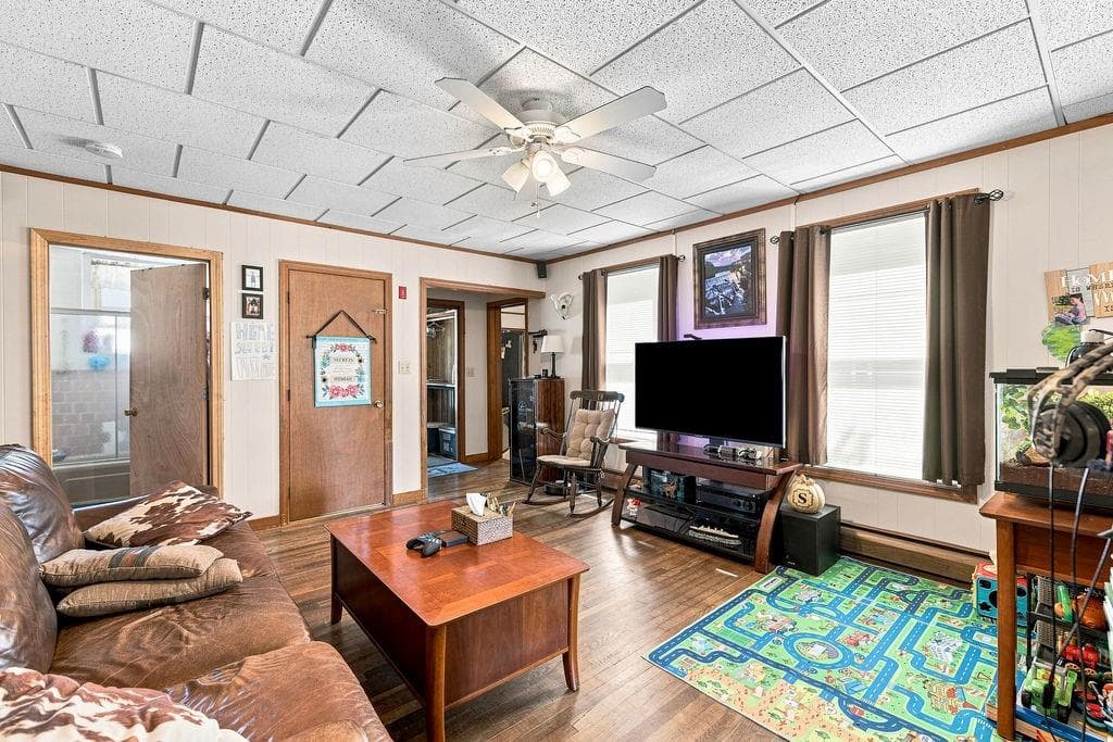 Multi Family at 228 Main Road, Tiverton, photo 11 of 34
