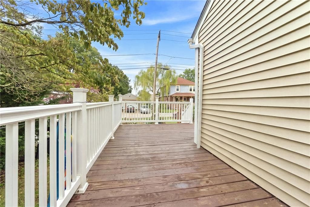 216 Hyde Street photo 28