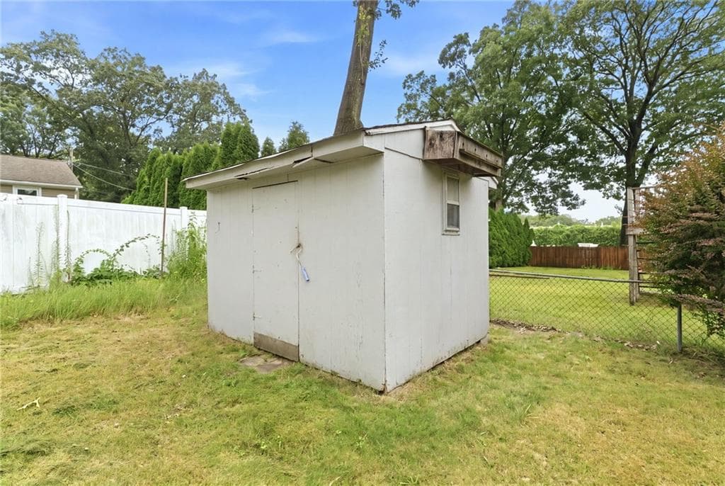 216 Hyde Street photo 34