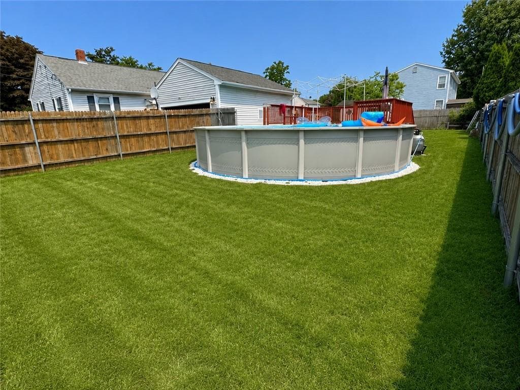 52 Tiffany Street photo 38