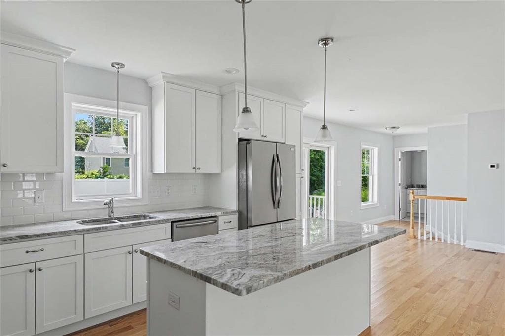 54 Vespia Lane photo 3