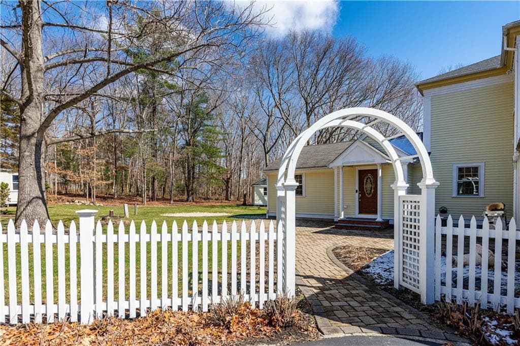 73 Nottingham Drive photo 36