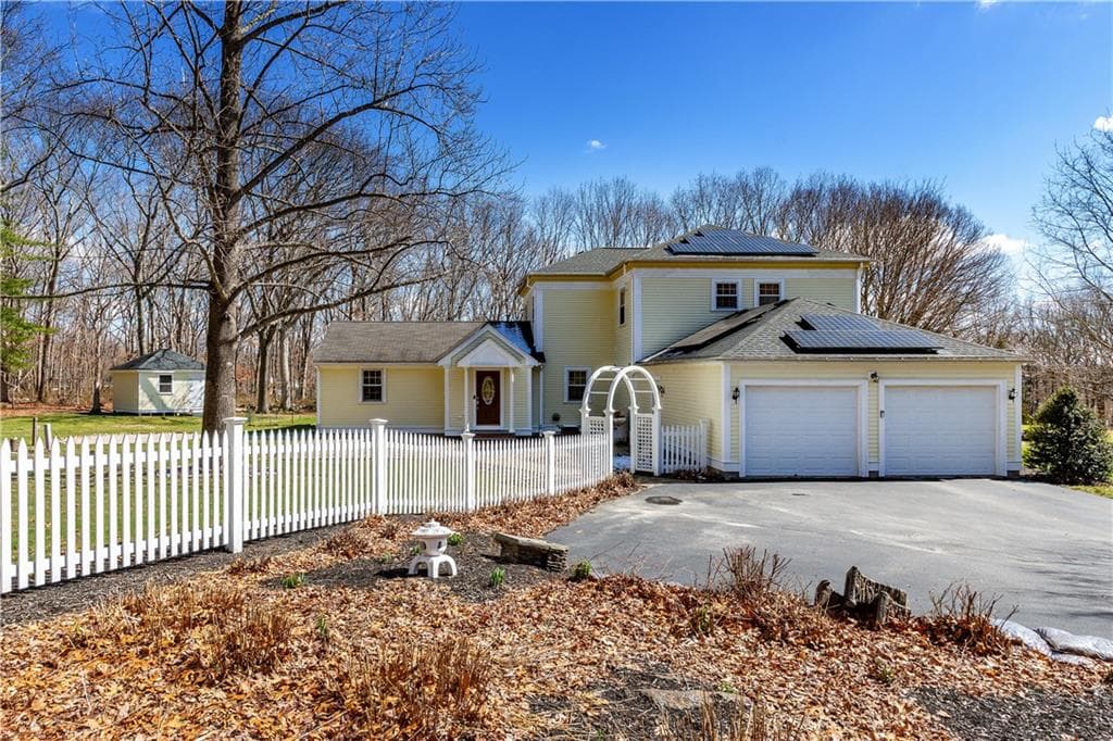 73 Nottingham Drive photo 35