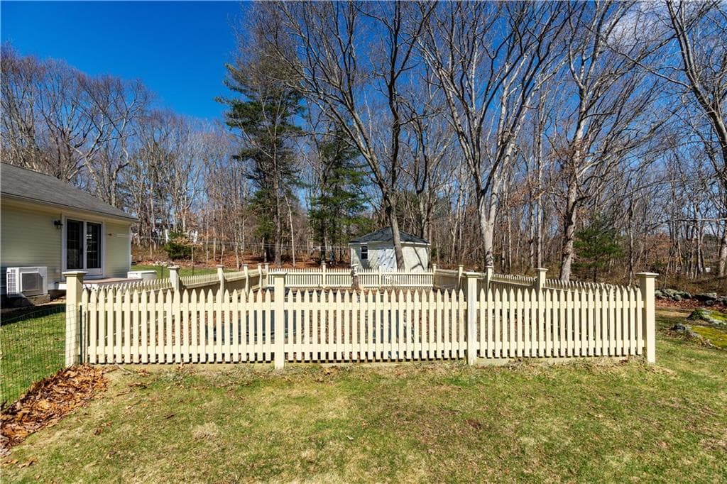 73 Nottingham Drive photo 39